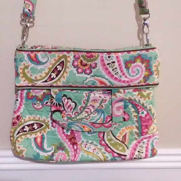 Vera Bradley Accessories - **SALE**  Vera Bradley Purse